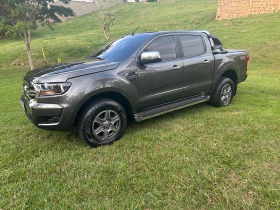 FORD RANGER 2.2 XLS 4X4 CD 16V DIESEL 4P AUTOMÁTICO